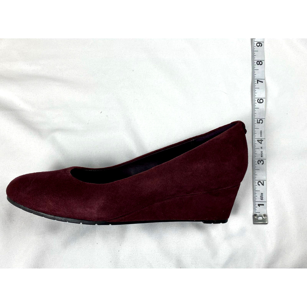 Clarks Vendra Bloom Wedge Heels Sz 7.5 Burgundy Plum Suede Sip-Ons - Picture 10 of 10